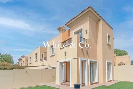 2 Bedroom Townhouse for Rent in Arabian Ranches, Dubai - Upgraded Kitchen | Opposite pool | End Sept