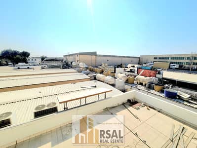 مکتب  للايجار في المنطقة الصناعية، الشارقة - 20250320_150617. jpg