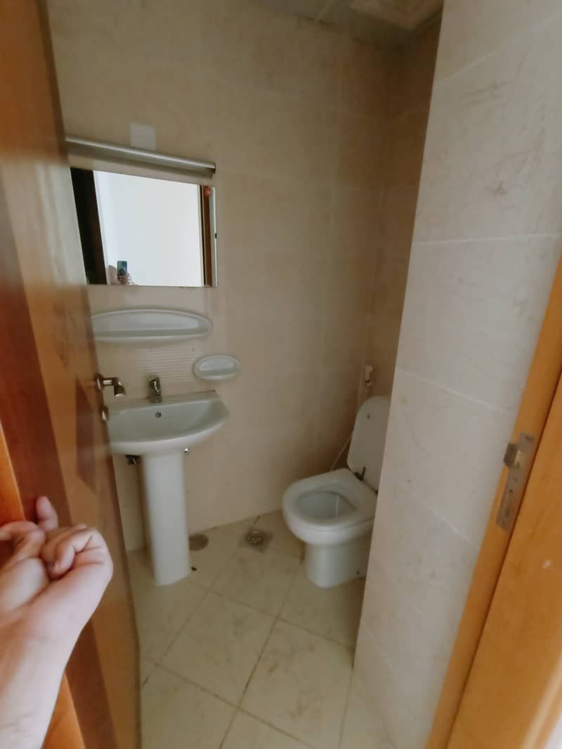 9 1000607869. jpg
