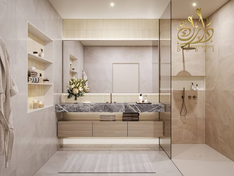 14 Bathroom. jpg