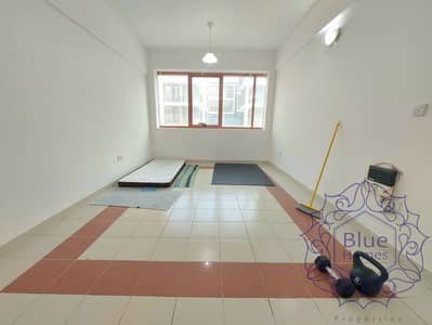 Studio for Rent in Bur Dubai, Dubai - 20231030_112534. jpg