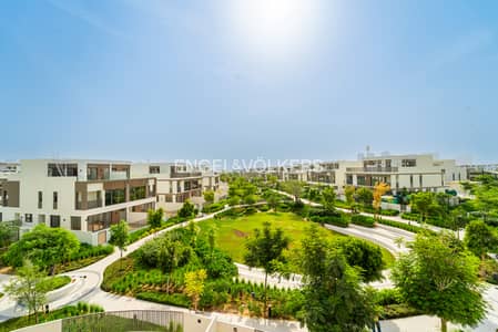 4 Bedroom Villa for Rent in Tilal Al Ghaf, Dubai - Huge Plot | Closed Kitchen | Upgraded | Greenbelt