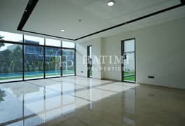 Large Plot | Pool and Landscaping | Spacious rooms