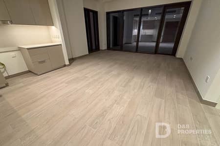 2 Bedroom Apartment for Rent in Dubai Creek Harbour, Dubai - Spacious Layout | Balcony | Beach Access