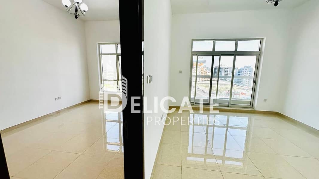 Vacant and Ready | Bright and Spacious