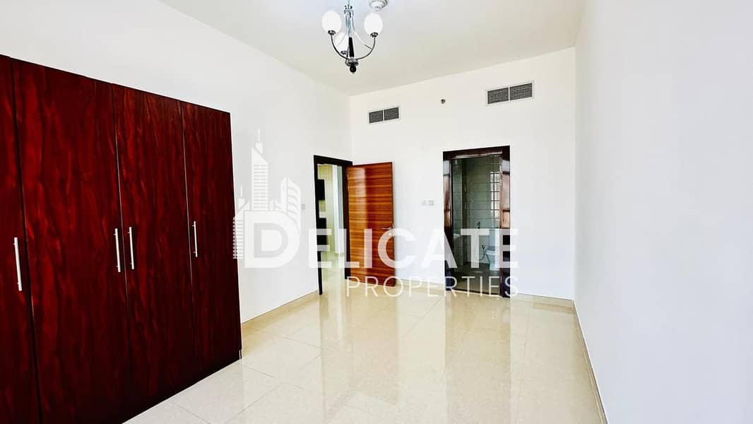 Vacant and Ready | Bright and Spacious - Image 7
