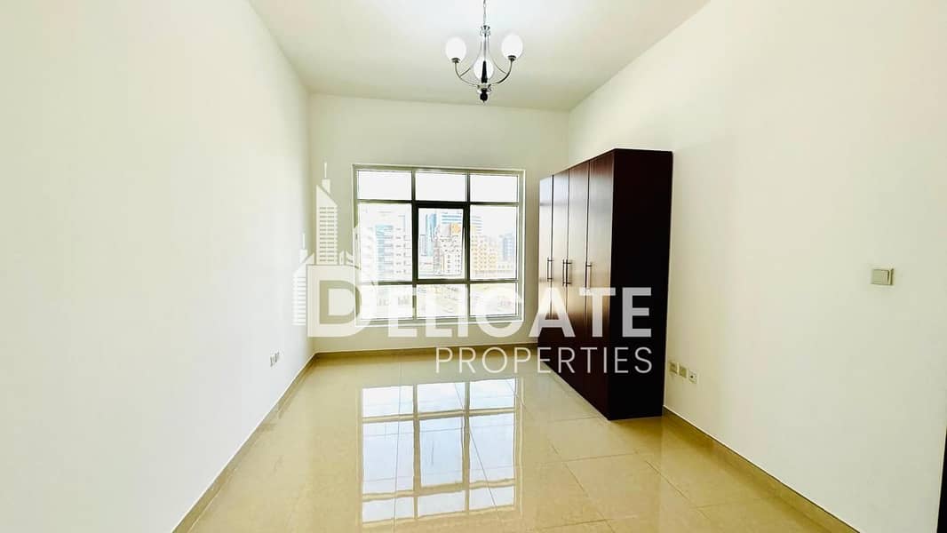 Vacant and Ready | Bright and Spacious - Image 9