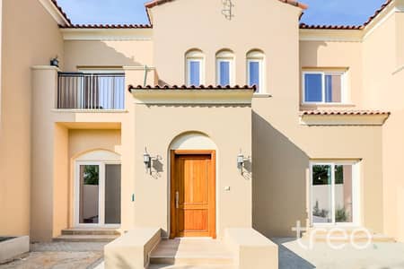4 Bedroom Villa for Sale in Dubailand, Dubai - 4-Bedroom + Maids | Single Row | VOT
