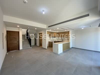 3 Bedroom Villa for Rent in Dubailand, Dubai - New and Vacant | Prime location | Back to Back