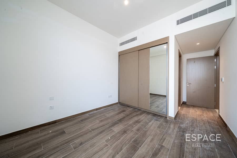 Closed Parking | Vacant | Stand Alone