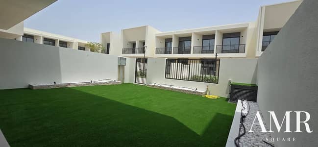فیلا 3 غرف نوم للايجار في تاون سكوير، دبي - 0c2f52a8-39c4-4c15-bdf2-fccbdbd9c3b6. jpg