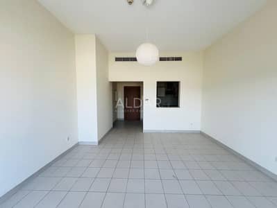 1 Bedroom Flat for Rent in Jumeirah Village Circle (JVC), Dubai - Well Maintained | Laundry Room | Close Kitchen