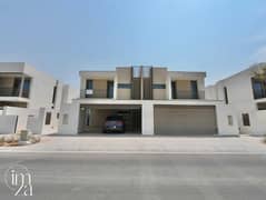 4BR Semi-Detached Villa | Vacant | Brand new