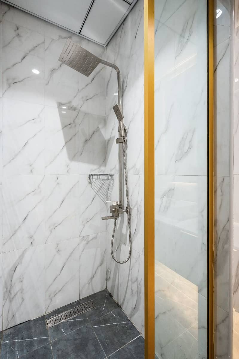 Newly Furnished II Ready To Move II Bright And Airy - Image 11