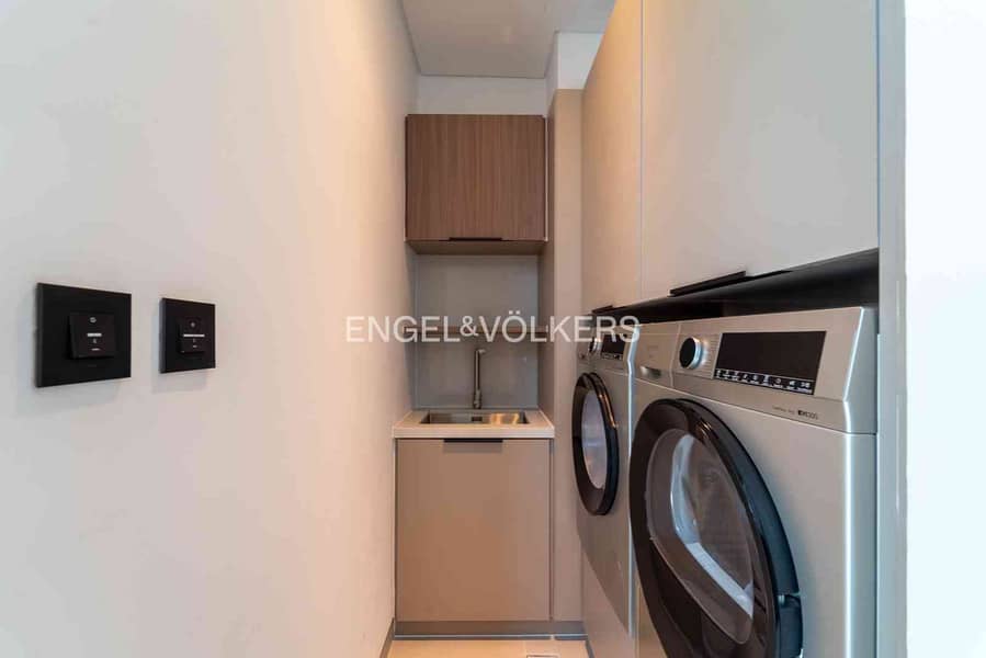 Big Plot | Corner Unit | Great Location - Image 11