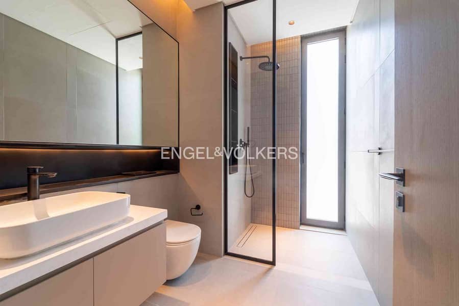 Big Plot | Corner Unit | Great Location - Image 14