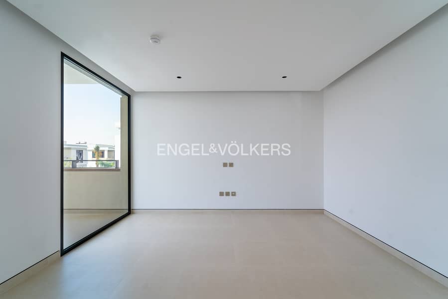 Corner Villa | Great Location | Vacant - Image 6