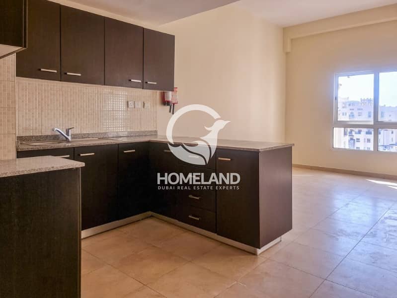 L Shape Studio | Pool View | Rented Unit - Image 6