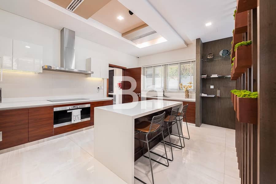 5BR Contemporary | Upgraded | Fully Furnished - Image 9