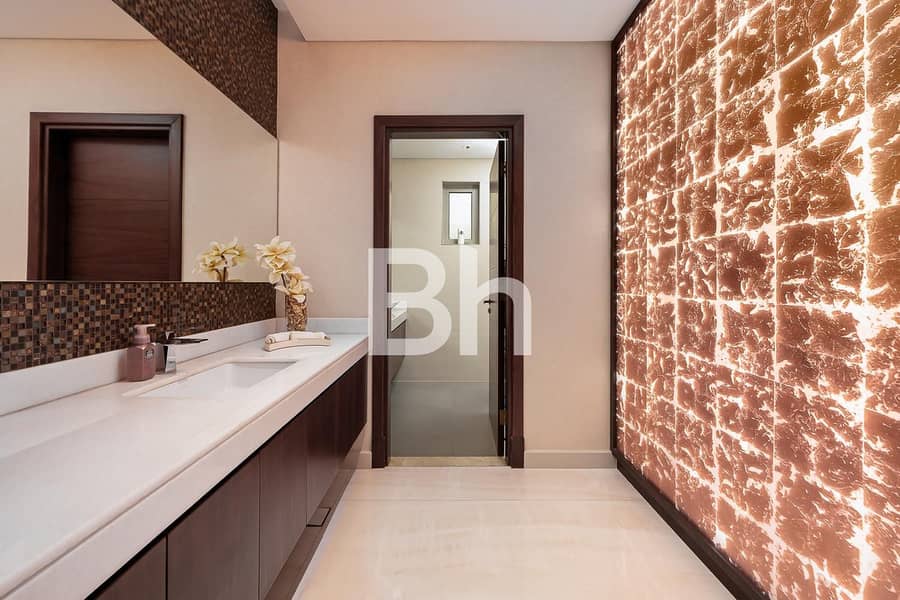 5BR Contemporary | Upgraded | Fully Furnished - Image 12