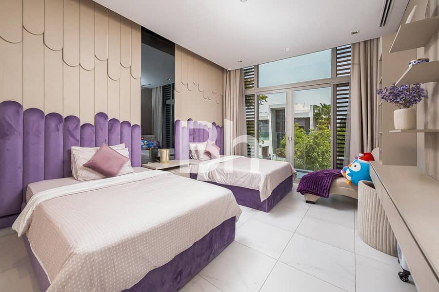 5BR Contemporary | Upgraded | Fully Furnished - Image 19