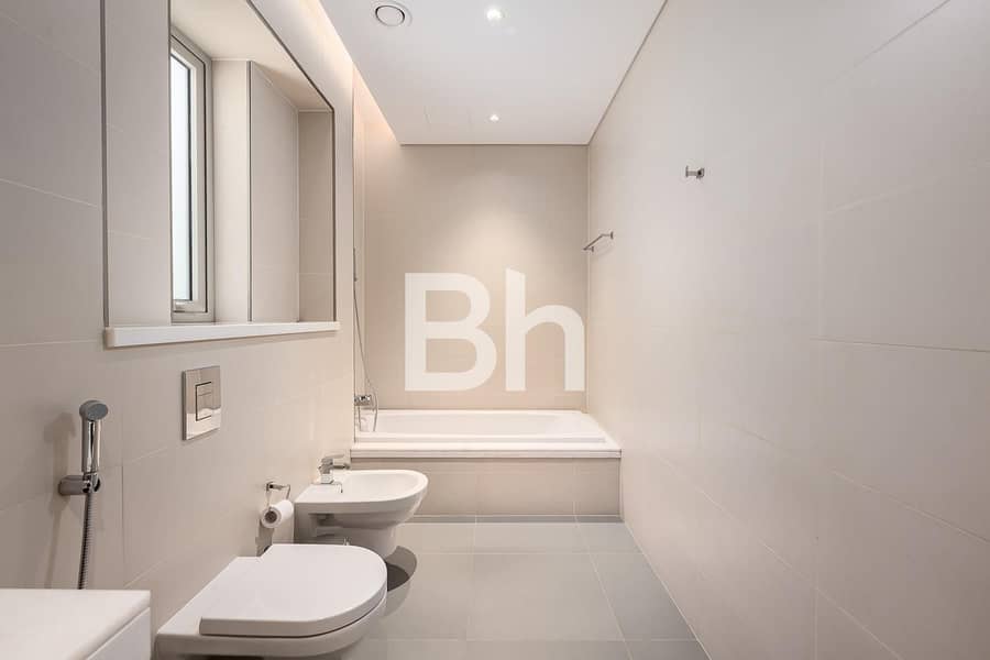 5BR Contemporary | Upgraded | Fully Furnished - Image 20