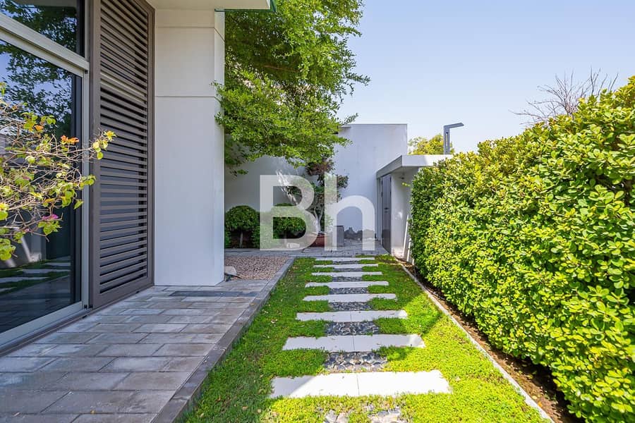 5BR Contemporary | Upgraded | Fully Furnished - Image 34