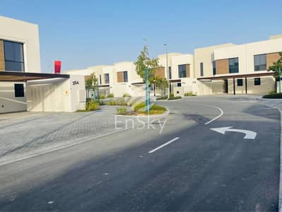 تاون هاوس 3 غرف نوم للبيع في جزيرة ياس، أبوظبي - تاون هاوس في نويا،جزيرة ياس 3 غرف 3649999 درهم - 12556752