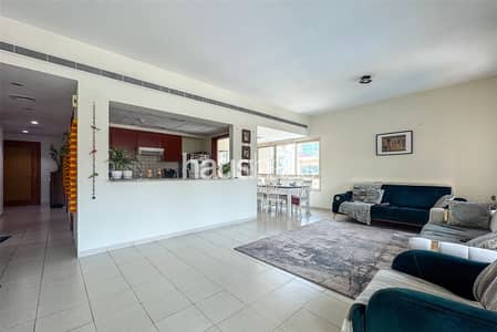 2 Bedroom Flat for Sale in The Greens, Dubai - Exclusive | 05 Layout | Cash Owned | Motivated
