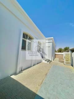 فیلا في عشارج 4 غرف 80000 درهم - 12739363