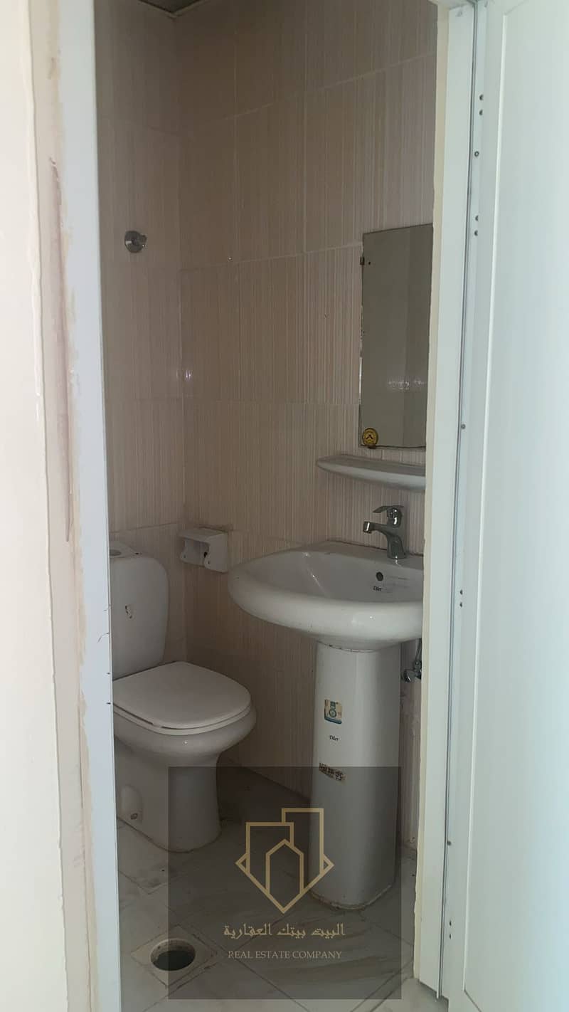 8 IMG-20250907-WA1669. jpg