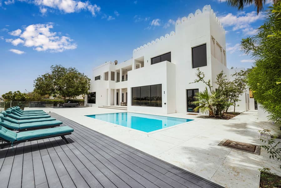 SEA VIEW | UPGRADED | MODERN | PRIVATE POOL | PRIVATE BEACH | SIGNATURE VILLA