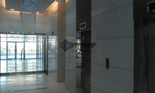 مکتب  للايجار في أبراج بحيرات الجميرا، دبي - lift lobby 1. jpg
