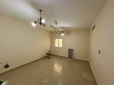 شقة 1 غرفة نوم للايجار في بوطينة، الشارقة - IMG-20250909-WA0092. jpg