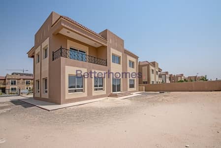Huge | Open Plan | Vacant | Golf Course View Huge | Open Plan | Vacant | Golf Course View