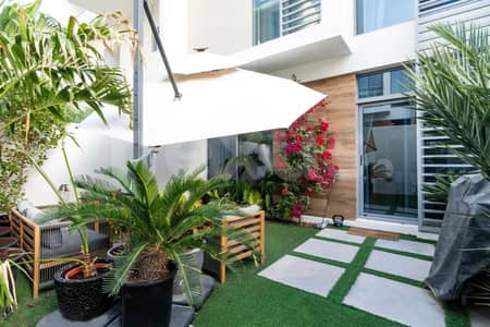 2 Bedroom Townhouse for Rent in Dubai South, Dubai - Duplex | Spacious | Vacant | Single Row