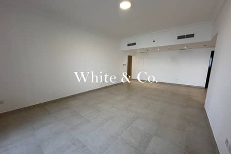 2 Bedroom Apartment for Rent in Jumeirah Lake Towers (JLT), Dubai - Upgraded Unit | Vacant Now | Maids Room