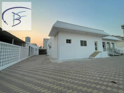 4 Bedroom Villa for Sale in Al Rass, Umm Al Quwain - photo_42_2025-09-09_17-10-29. jpg