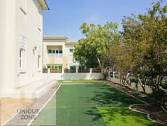 فیلا في قرطاج،الفرجان 4 غرف 315000 درهم - 12743098