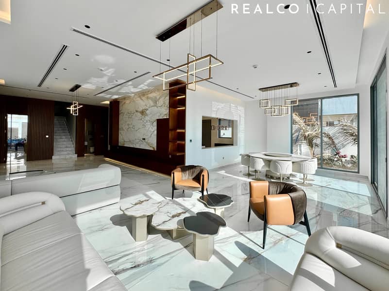 Luxurious 6 Bed Pent Suite Corner Villa