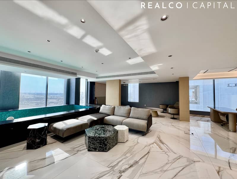 Luxurious 6 Bed Pent Suite Corner Villa - Image 15