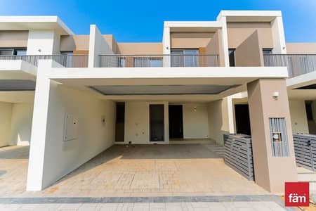 3 Bedroom Villa for Rent in Tilal Al Ghaf, Dubai - Absolute Best I Complete Privacy I Single Row