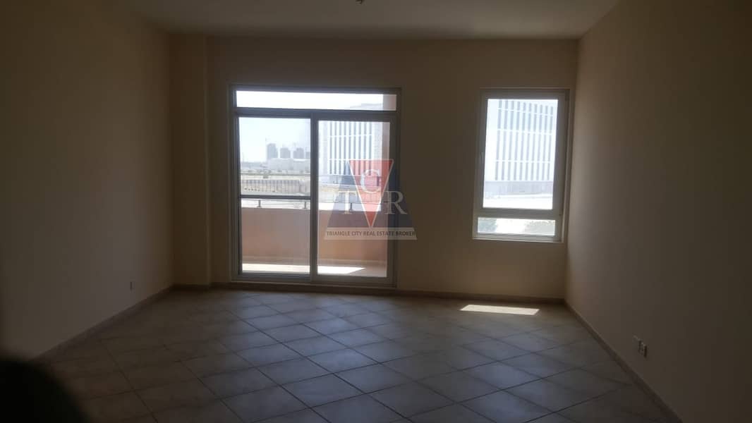 Large One Bed Room Hall For Rent in Motor City