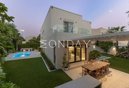 4 Bedroom Villa for Sale in The Meadows, Dubai - 2H1A8840-HDR. jpg