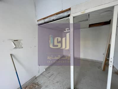 محل تجاري  للايجار في اليرموك، الشارقة - 6c10ba70-5402-4218-be22-f291c9bc7da4. jpg