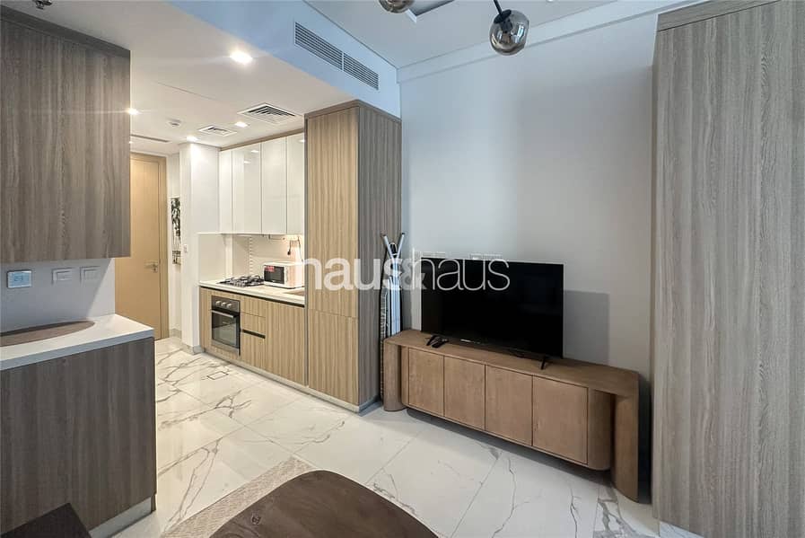AVAILABLE | POOL VIEW | FURNISHED AVAILABLE | POOL VIEW | FURNISHED
