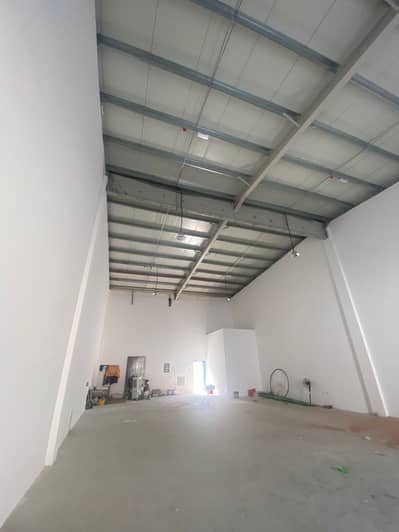 Warehouse for Rent in Al Sajaa, Sharjah - d3260b6c-4968-4f4a-9d3d-e1f627eed96d. jpg