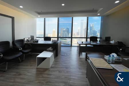 Office for Sale in Downtown Dubai, Dubai - Luxury Office | Grade A | Fitted and Furnished