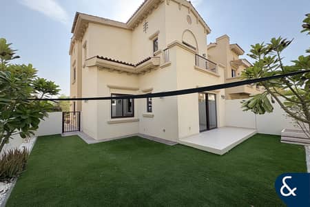 4 Bedroom Villa for Rent in Reem, Dubai - 4 Beds + Maids | Type: 2E | Unfurnished