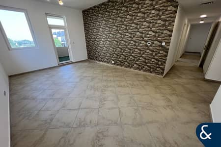 3 Bedroom Apartment for Rent in Motor City, Dubai - Renovated 3B + Maids | Vacant Now | Spacious